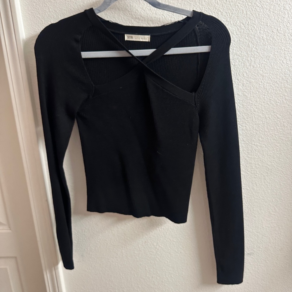 Stradivarius Black Cut-Out Long Sleeve Top
